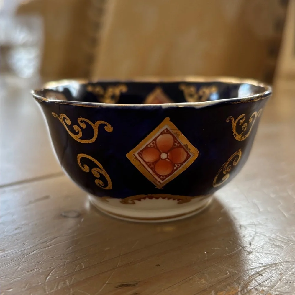 Royal Albert beautiful royal